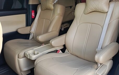 Toyota Alphard III, 2017 год, 3 550 000 рублей, 24 фотография