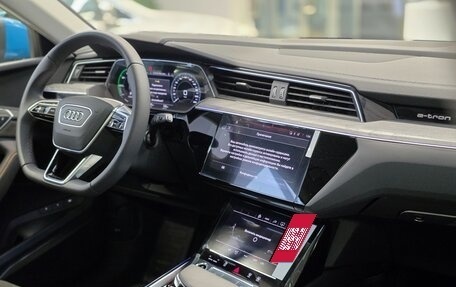 Audi e-tron I, 2023 год, 5 350 000 рублей, 13 фотография