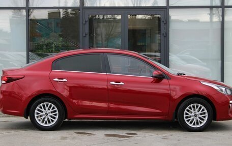 KIA Rio IV, 2017 год, 1 370 000 рублей, 6 фотография