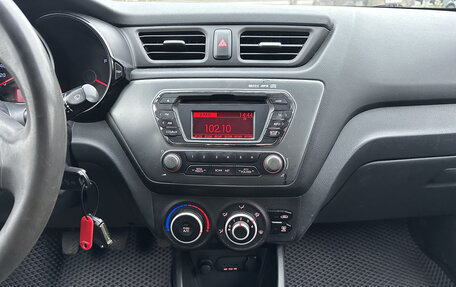 KIA Rio III рестайлинг, 2013 год, 690 000 рублей, 18 фотография