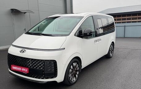 Hyundai Staria, 2022 год, 5 850 000 рублей, 1 фотография