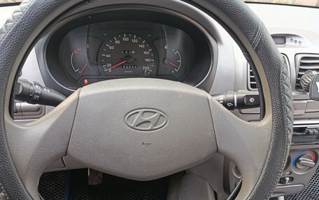Hyundai Accent II, 2001 год, 385 000 рублей, 11 фотография