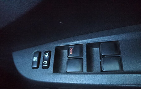 Toyota Ractis II, 2015 год, 990 000 рублей, 16 фотография