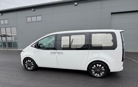 Hyundai Staria, 2022 год, 5 850 000 рублей, 9 фотография