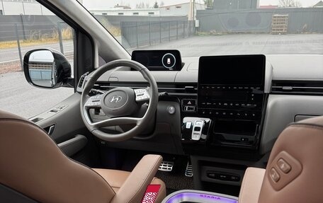 Hyundai Staria, 2022 год, 5 850 000 рублей, 29 фотография