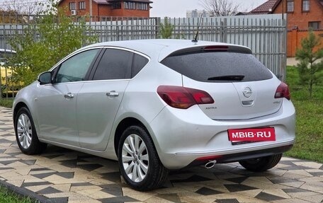 Opel Astra J, 2013 год, 680 000 рублей, 6 фотография