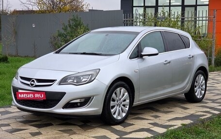 Opel Astra J, 2013 год, 680 000 рублей, 3 фотография