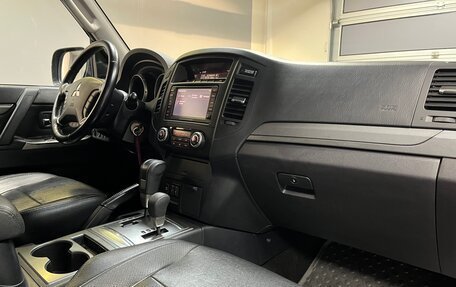 Mitsubishi Pajero IV, 2012 год, 1 675 000 рублей, 12 фотография