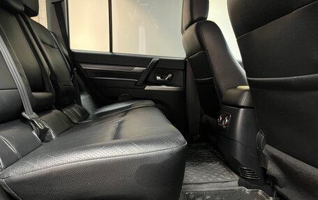 Mitsubishi Pajero IV, 2012 год, 1 675 000 рублей, 16 фотография