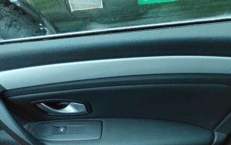 Renault Laguna III рестайлинг, 2008 год, 665 000 рублей, 33 фотография