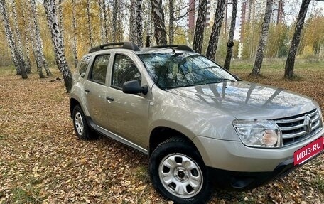 Renault Duster I рестайлинг, 2014 год, 870 000 рублей, 3 фотография
