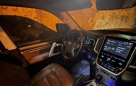 Toyota Land Cruiser 200, 2016 год, 4 900 000 рублей, 11 фотография