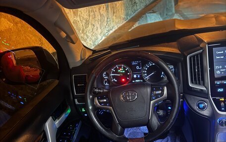 Toyota Land Cruiser 200, 2016 год, 4 900 000 рублей, 12 фотография