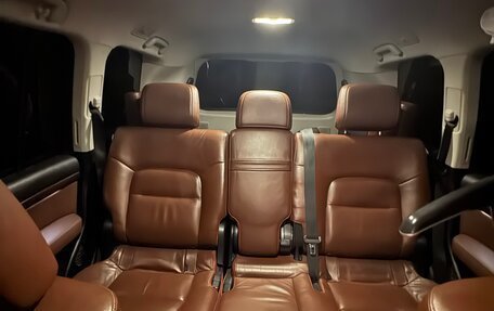 Toyota Land Cruiser 200, 2016 год, 4 900 000 рублей, 10 фотография