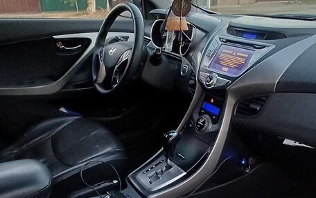 Hyundai Avante, 2013 год, 1 000 000 рублей, 17 фотография