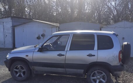 Chevrolet Niva I рестайлинг, 2003 год, 200 000 рублей, 4 фотография