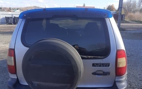 Chevrolet Niva I рестайлинг, 2003 год, 200 000 рублей, 6 фотография