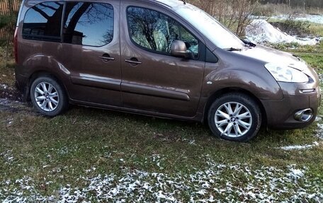 Peugeot Partner II рестайлинг 2, 2014 год, 830 000 рублей, 3 фотография