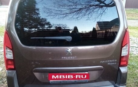 Peugeot Partner II рестайлинг 2, 2014 год, 830 000 рублей, 5 фотография