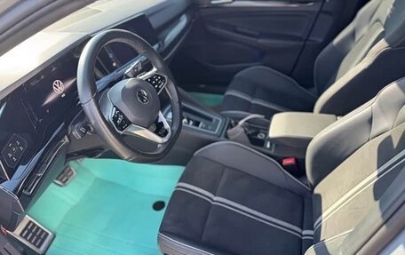 Volkswagen Golf VIII, 2021 год, 2 420 000 рублей, 6 фотография