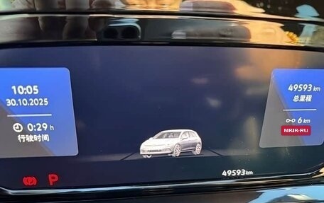 Volkswagen Golf VIII, 2021 год, 2 420 000 рублей, 5 фотография