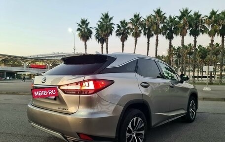 Lexus RX IV рестайлинг, 2020 год, 4 800 000 рублей, 7 фотография