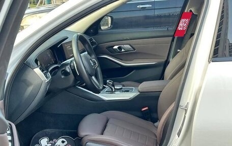 BMW 3 серия, 2021 год, 2 990 000 рублей, 10 фотография