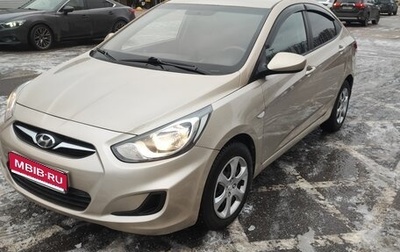 Hyundai Solaris II рестайлинг, 2013 год, 700 000 рублей, 1 фотография