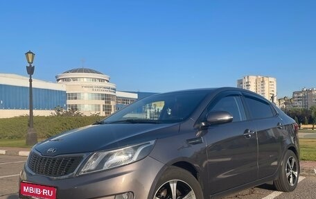 KIA Rio III рестайлинг, 2013 год, 920 000 рублей, 1 фотография