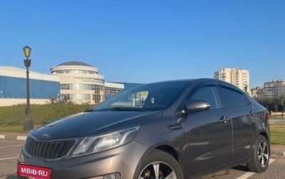 KIA Rio III рестайлинг, 2013 год, 920 000 рублей, 1 фотография