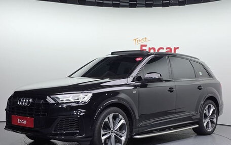 Audi Q7, 2022 год, 6 990 000 рублей, 1 фотография