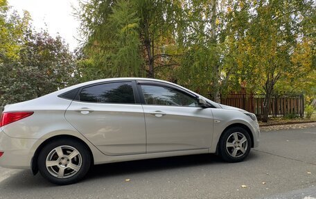 Hyundai Solaris II рестайлинг, 2015 год, 836 000 рублей, 2 фотография