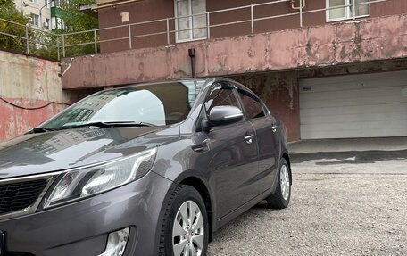 KIA Rio III рестайлинг, 2013 год, 920 000 рублей, 3 фотография
