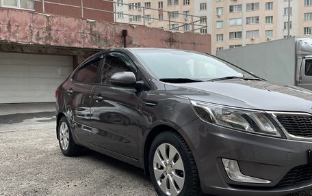 KIA Rio III рестайлинг, 2013 год, 920 000 рублей, 4 фотография