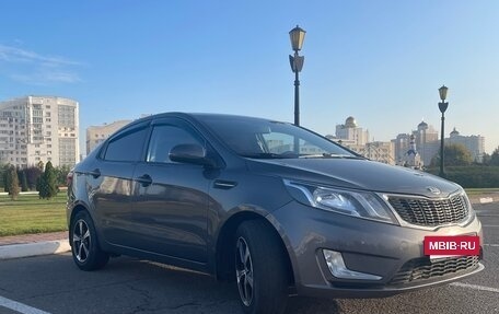 KIA Rio III рестайлинг, 2013 год, 920 000 рублей, 2 фотография