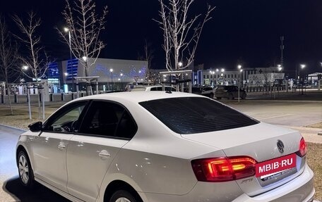 Volkswagen Jetta VI, 2014 год, 1 050 000 рублей, 2 фотография