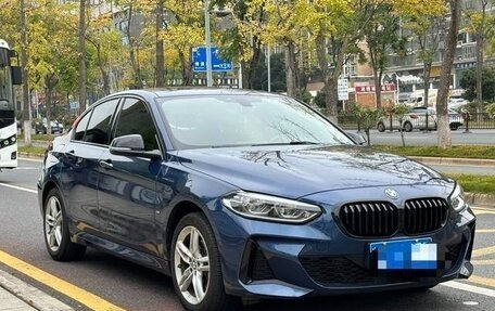 BMW 1 серия, 2022 год, 1 600 000 рублей, 3 фотография