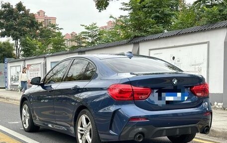 BMW 1 серия, 2022 год, 1 600 000 рублей, 6 фотография