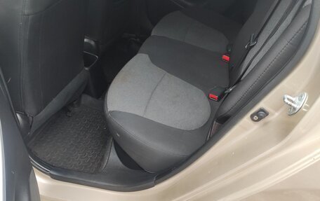 Hyundai Solaris II рестайлинг, 2013 год, 700 000 рублей, 7 фотография