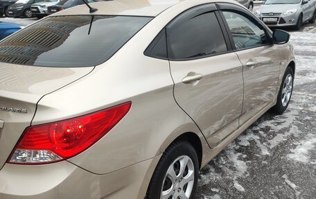 Hyundai Solaris II рестайлинг, 2013 год, 700 000 рублей, 4 фотография