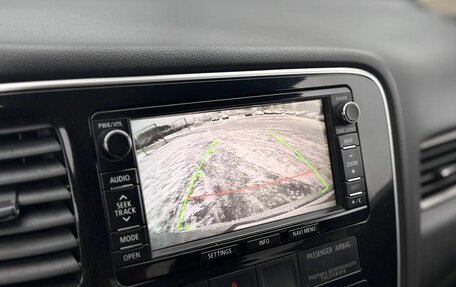 Mitsubishi Outlander III рестайлинг 3, 2014 год, 1 350 000 рублей, 14 фотография