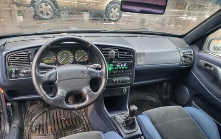 Volkswagen Passat B4, 1993 год, 240 000 рублей, 13 фотография