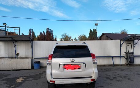 Toyota Land Cruiser Prado 150 рестайлинг 2, 2010 год, 2 650 000 рублей, 5 фотография