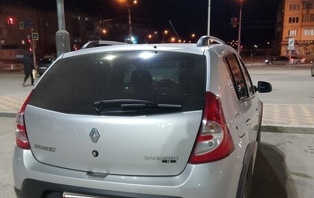 Renault Sandero I, 2014 год, 750 000 рублей, 2 фотография