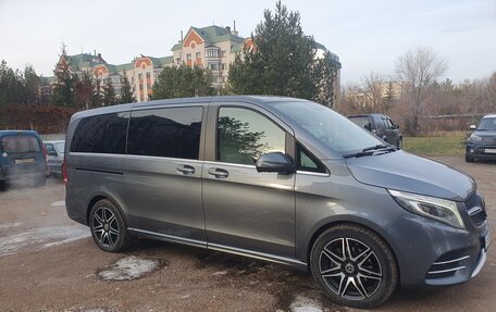 Mercedes-Benz V-Класс, 2018 год, 5 500 000 рублей, 1 фотография