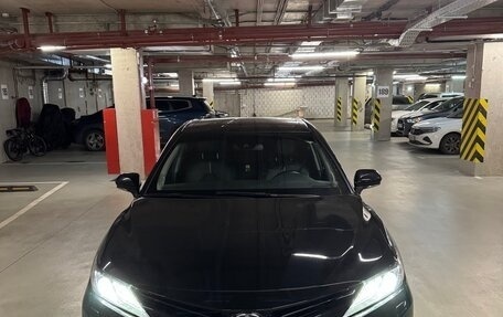 Toyota Camry, 2019 год, 3 050 000 рублей, 1 фотография