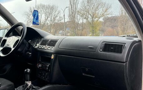 Volkswagen Golf IV, 2001 год, 350 000 рублей, 16 фотография