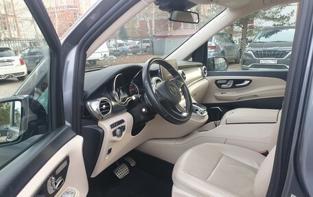 Mercedes-Benz V-Класс, 2018 год, 5 500 000 рублей, 15 фотография