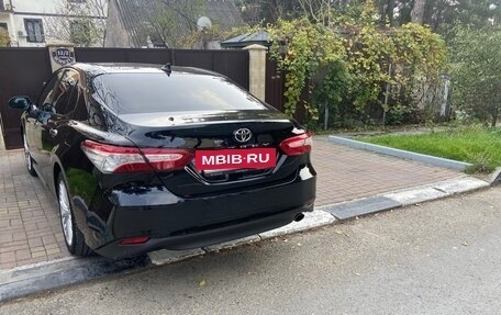 Toyota Camry, 2018 год, 2 350 000 рублей, 4 фотография