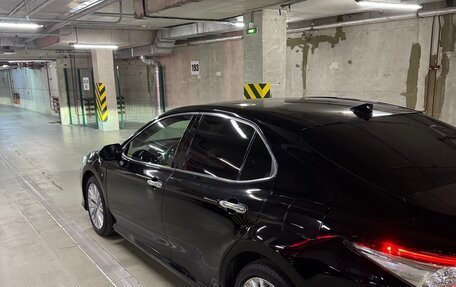 Toyota Camry, 2019 год, 3 050 000 рублей, 5 фотография